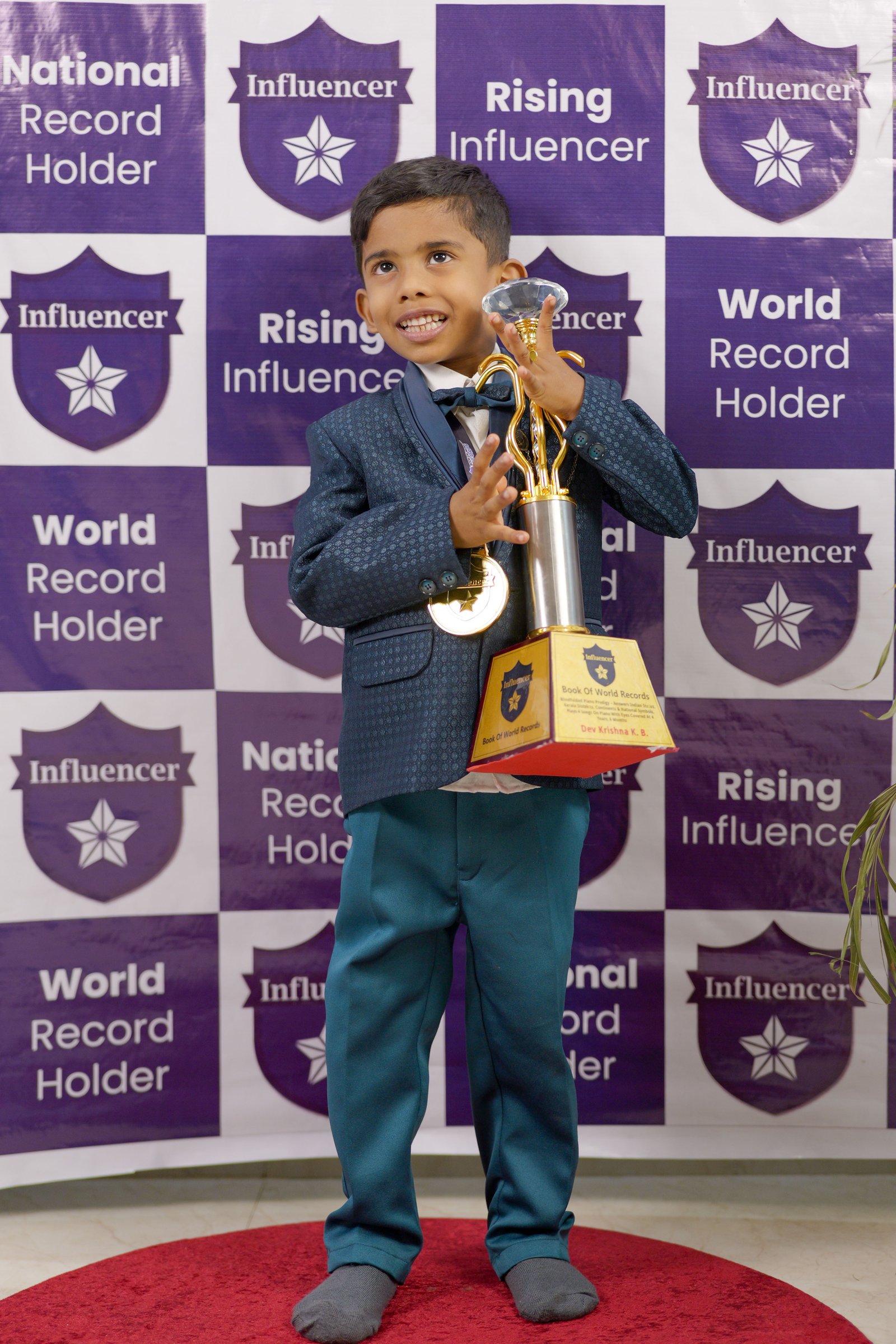 Dev Krishna K. B. — Blindfolded Piano Prodigy – Answers Indian States, Kerala Districts, Continents & National Symbols, Plays 4 Songs On Piano With Eyes Covered At 4 Years, 6 Months