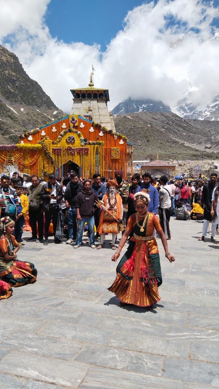 Vandana Dance Academy — Longest Kuchipudi Nrutyam Performance At High Altitude In Kedarnath For 1 Hour 30 Minutes
