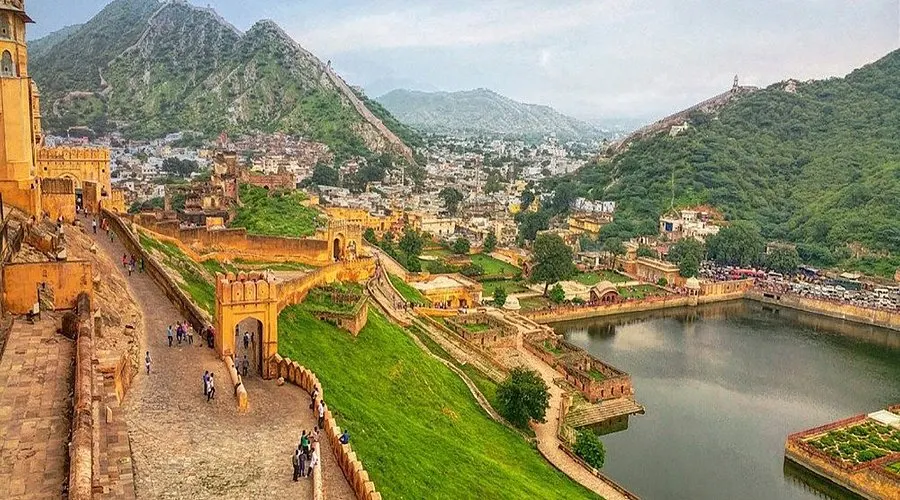 Jaigarh Fort: Guardian Of Jaipur