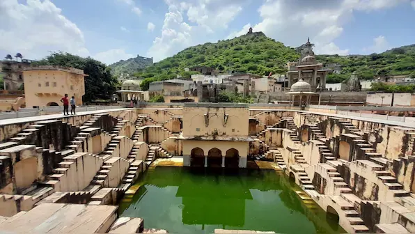 Panna Meena Ka Kund – Jaipur’s Ancient Stepwell With Stunning Architecture