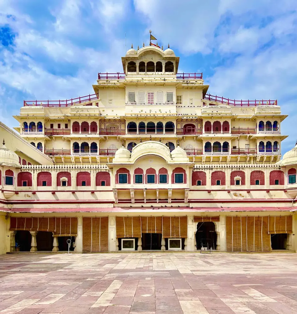 City Palace Jaipur: A Regal Journey Through Rajasthan’s Royal Heritage