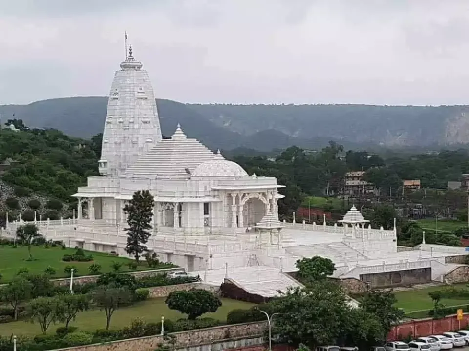 Birla Mandir Jaipur – A Peaceful Marble Masterpiece Of Spiritual Splendor