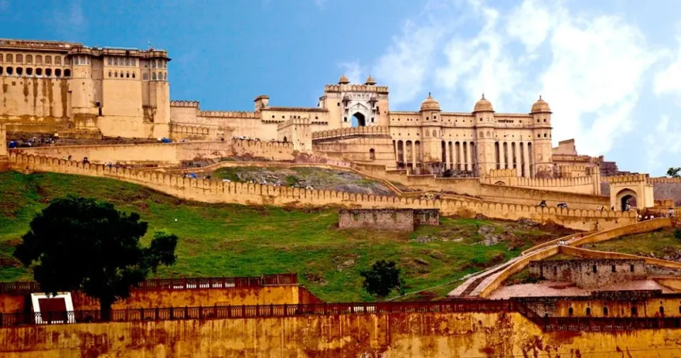 Amber Fort Jaipur – Explore The Royal Heritage Of Rajasthan