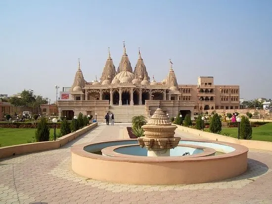 Akshardham Temple Jaipur – Peaceful Spiritual Experience In The Pink City