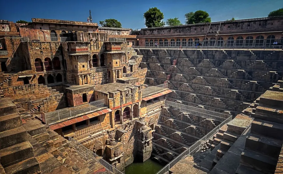Chand Baori Stepwell Near Jaipur – A Hidden Geometric Wonder In Rajasthan